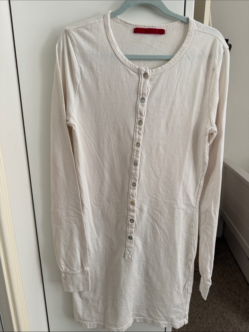 Velvet by Graham & Spencer Cream Long Sleeve Henley Shirt. Size: Small